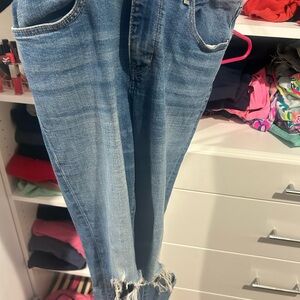 Distressed Levi’s 721 Jeans